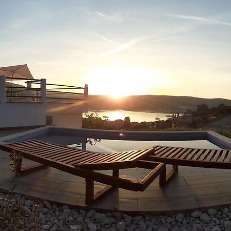 Vis - Luxury Holiday Villa With Swimming Pool 外观 照片